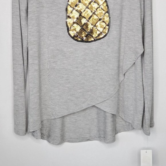 It's Our Time Girl's Gray Bling Pineapple Envelope Hem Top NEW Size L (10/12) - Picture 4 of 10